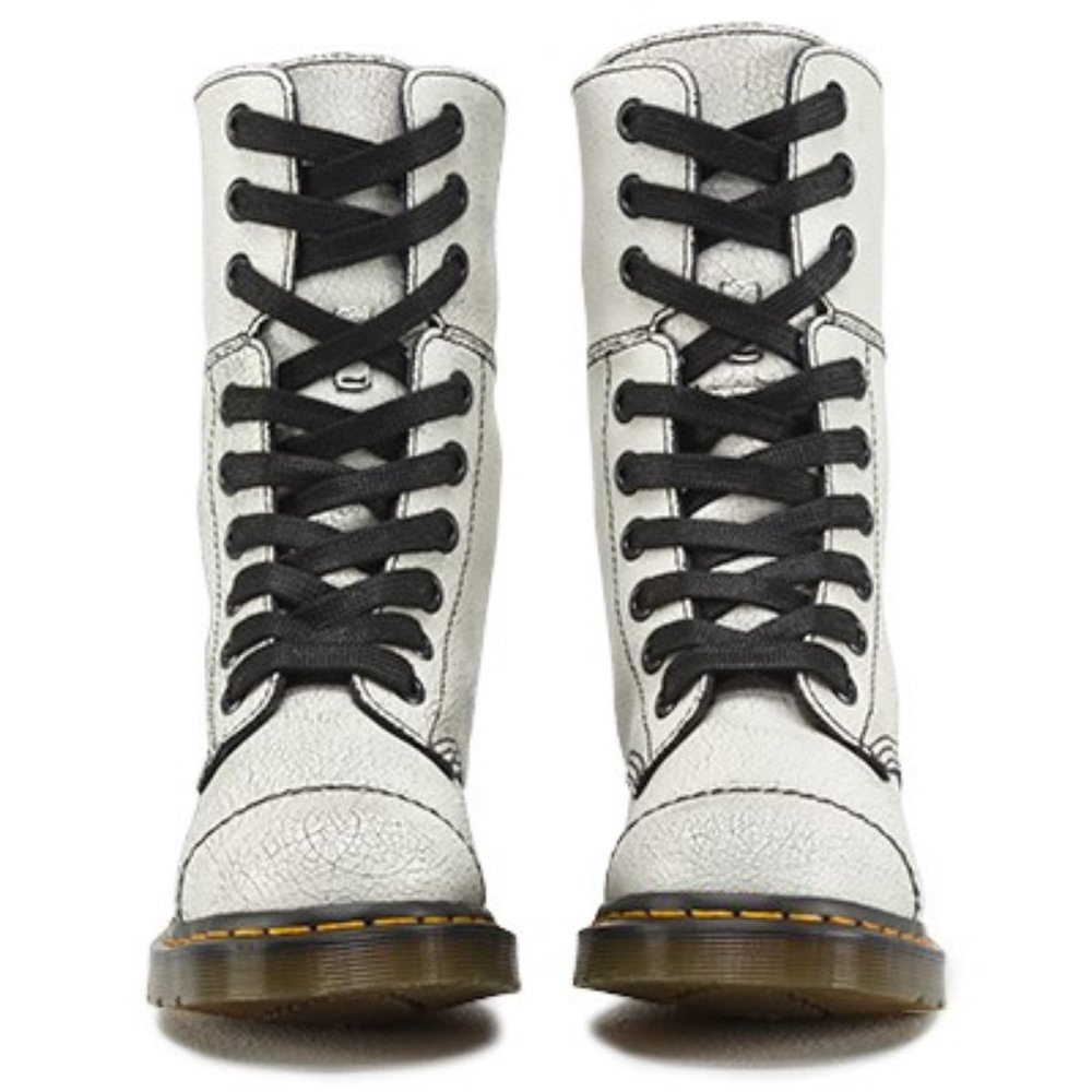 Dr. Marten's *Amilita* Women's Size 10